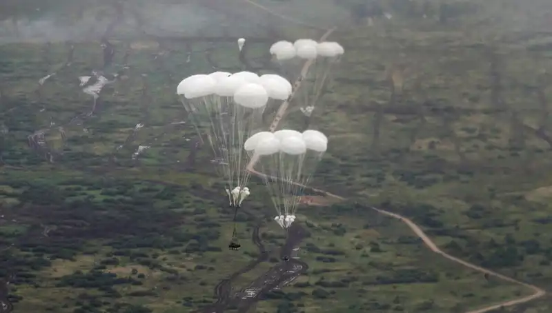 Rusya ve Belarus’un Gövde Gösterisi Üzerine 3 Komşu Ülkede Kırmızı Alarm
