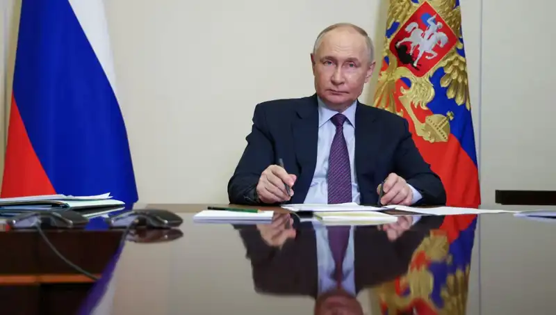 Putin'in Esad'ı Suriye'den Vermeme Kararı: Stratejik Oyunlar