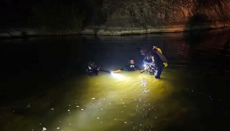 Kızı Çaya Düştü, Kendisi Boğularak Hayatını Kaybetti