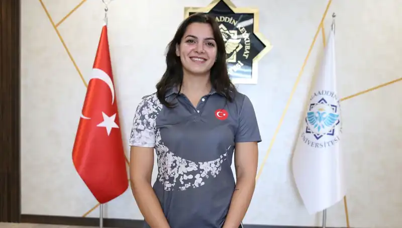 Altın Madalyanın Sahibi Esra: Şimdi Hedef Dünya Şampiyonluğu!