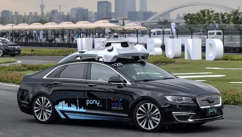 Şangay'da İlk Robotaksi Hizmeti: Pony AI'dan Devrim Niteliğinde Atılım!