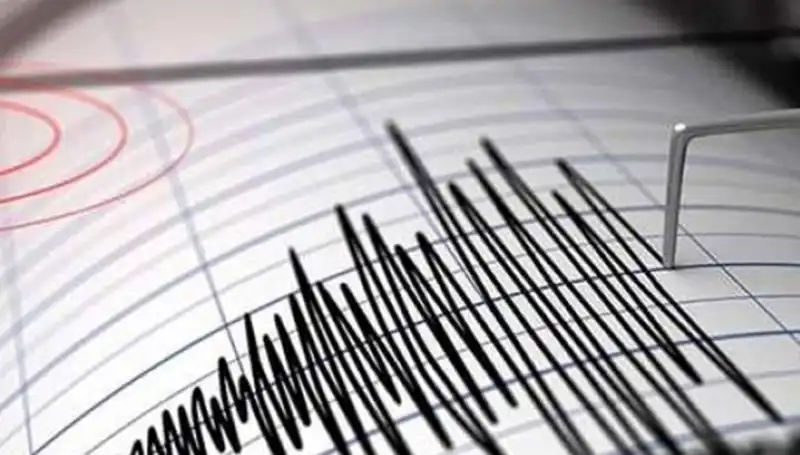 Sındırgı'da Şiddetli Deprem: 4,3 Büyüklüğünde Sarsıntı Yaşandı