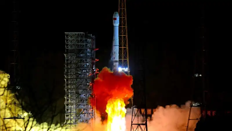 Türkiye'den Uzaya Yolculuk: Çin'in Tienvın-2 Asteroid Keşif Aracı Gökyüzünde!