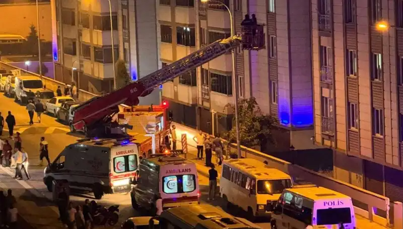 Bilecik'te Yangın Paniği: 9 Kişi Hastaneye Kaldırıldı, Sebebi Merak Ediliyor!