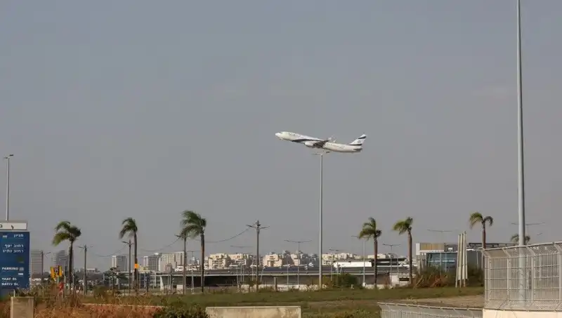 Husilerin Saldırısı: İsrail'in Ben Gurion Havalimanı Hedef Alındı