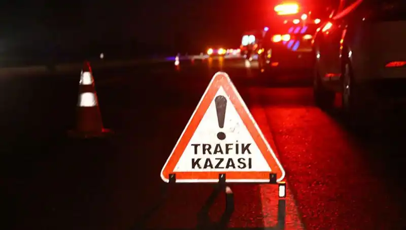 Şanlıurfa'da Zincirleme Kaza: 7 Yaralı, Otomobiller Hurdaya Döndü!