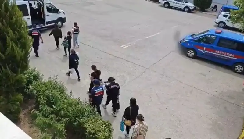 Tayland'da Kadınların Fuhuşa Maruz Kalması: Çalışma İzni Vaadi Gerçekleri