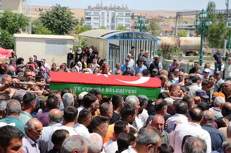 MHP'li Belediye Başkanı Son Yolculuğuna Uğurlandı: Kent Yasta
