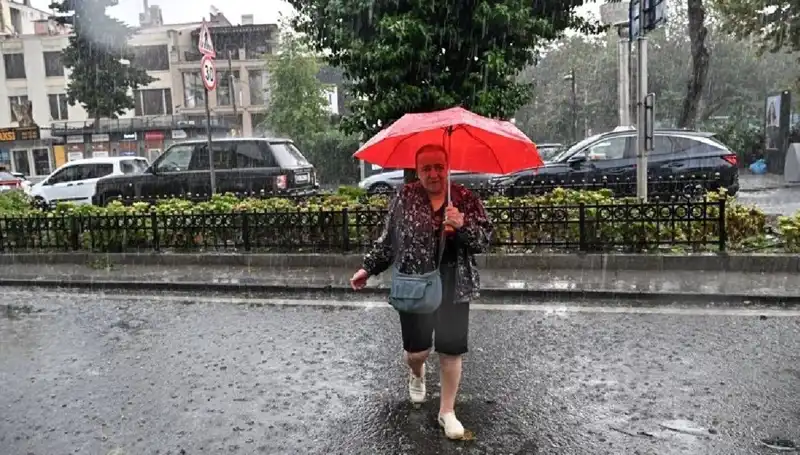Kırklareli, Tekirdağ ve Edirne İçin Sarı Kodlu Yağış Uyarısı Geldi!