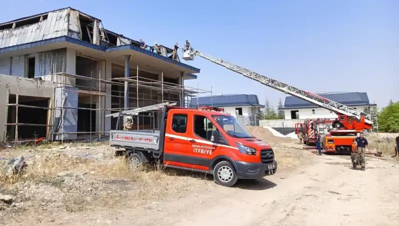 Ankara Gölbaşı'ndaki Villalarda Yangın Paniği: Mahalle Sakinleri Ne Yapmalı?