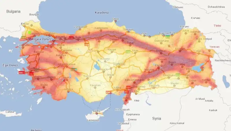 Evimin Altında Fay Hattı Var mı? 2025'teki Deprem Riski Haritası Açıklandı
