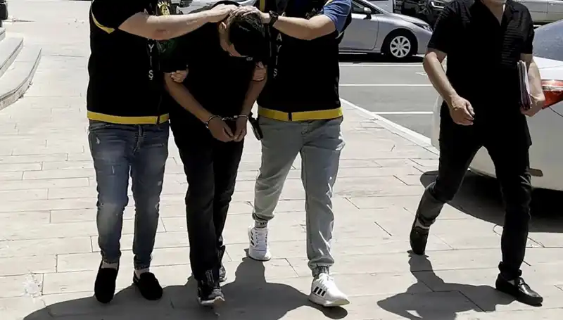 Mezarlıktaki Hırsızlık Skandalı: Suçüstü Yakalanan Şahıs Şok Etti