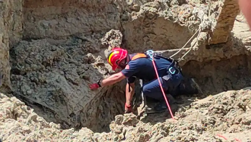 Silivri'de Göçük Faciası: Operatörün Cansız Bedeni Bulundu