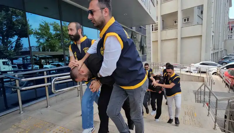 FETÖ Yalanıyla Milyon Dolarlık Vurgun: Yeni Skandal Gündemde