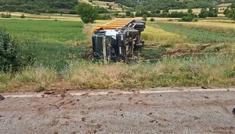 Tokat'ta Kamyonun Devrilmesi Sonucu Bir Şoför Hayatını Kaybetti