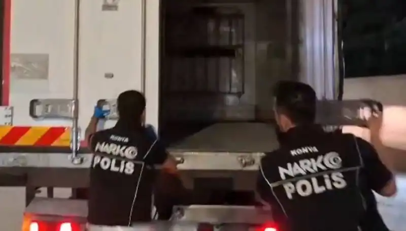 Konya'da Büyük Uyuşturucu Operasyonu: Dört Şüpheli Gözaltına Alındı