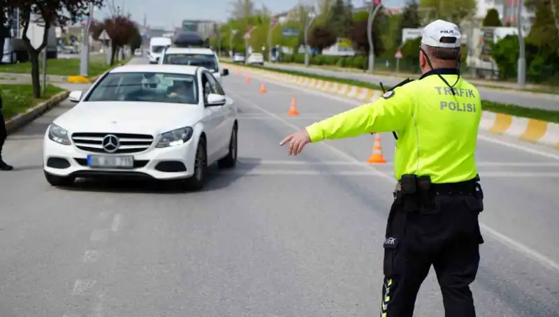 2025 Yılında Yeni Trafik Cezaları: Yükselen Miktarlar ve Değişiklikler