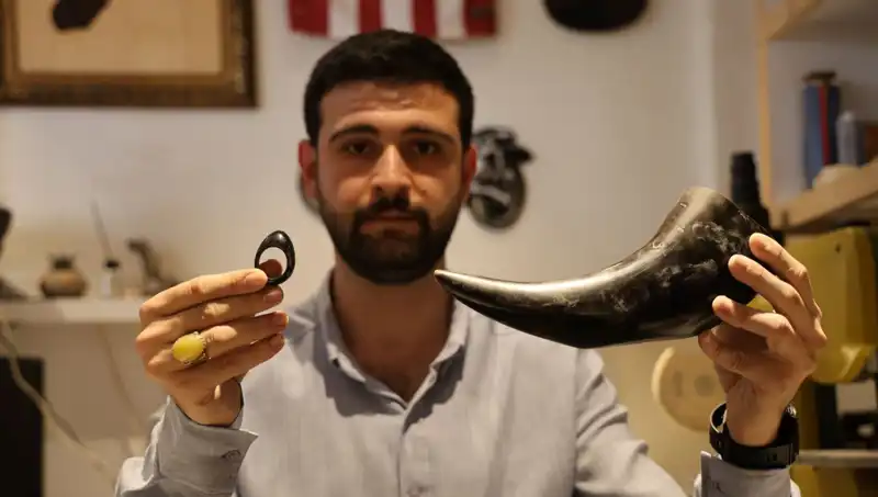 Türk Savaşçıların Efsanevi Silahı: Manda Boynuzundan Özel Ekipmanlar