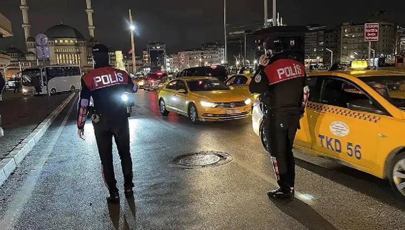 Huzur İstanbul Operasyonu: 873 Gözaltı ile Şehirdeki Güvenlik Önlemleri Artırıldı