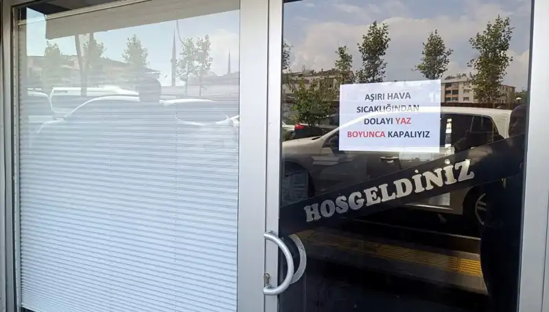 Afrika Sıcakları Türkiye'deki Esnafı Vurdu, Dükkanlar Yaz Boyu Kapalı Kaldı