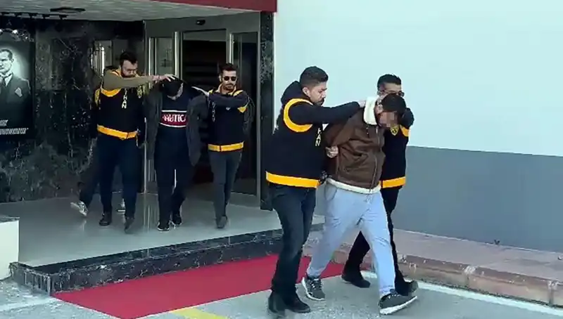 Silahlı Tehdit ile İki Milyon Lira İsteyen Şüpheliler Yakalandı!